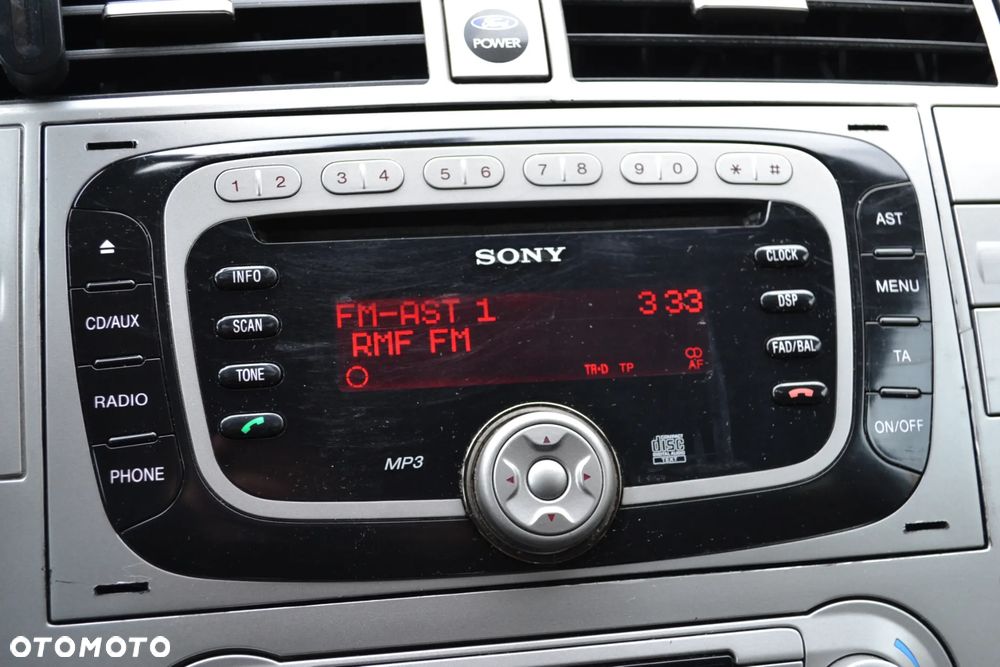 Ford Kuga - 34