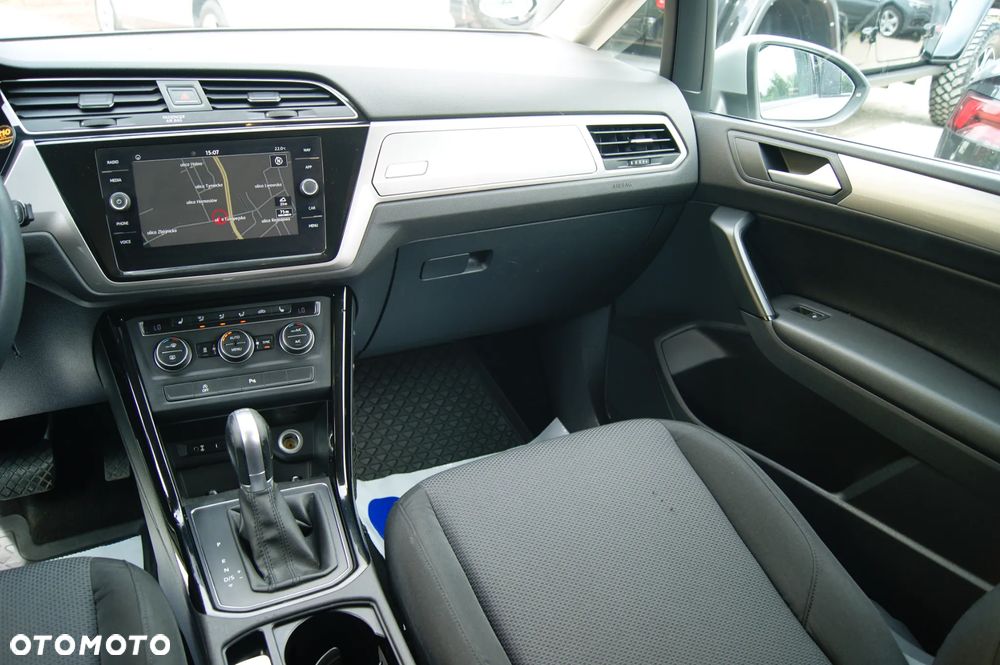 Volkswagen Touran 2.0 TDI SCR DSG Comfortline - 27