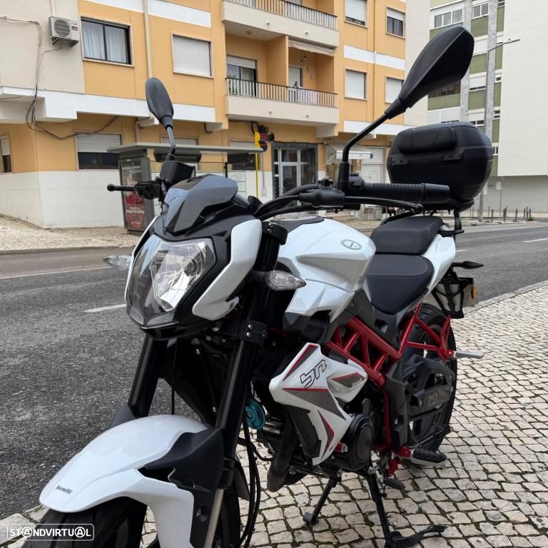 Benelli BN 125 - 26