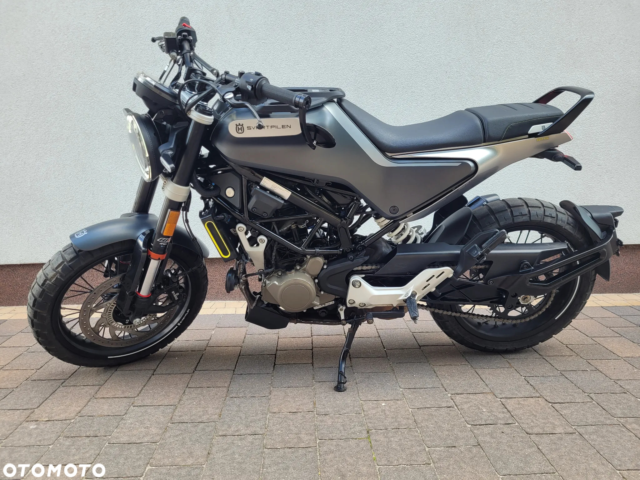 Husqvarna Svartpilen - 2