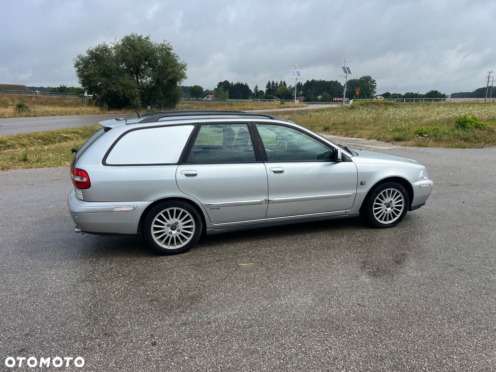 Volvo V40 2.0T Classic Limited Edition Sport - 4
