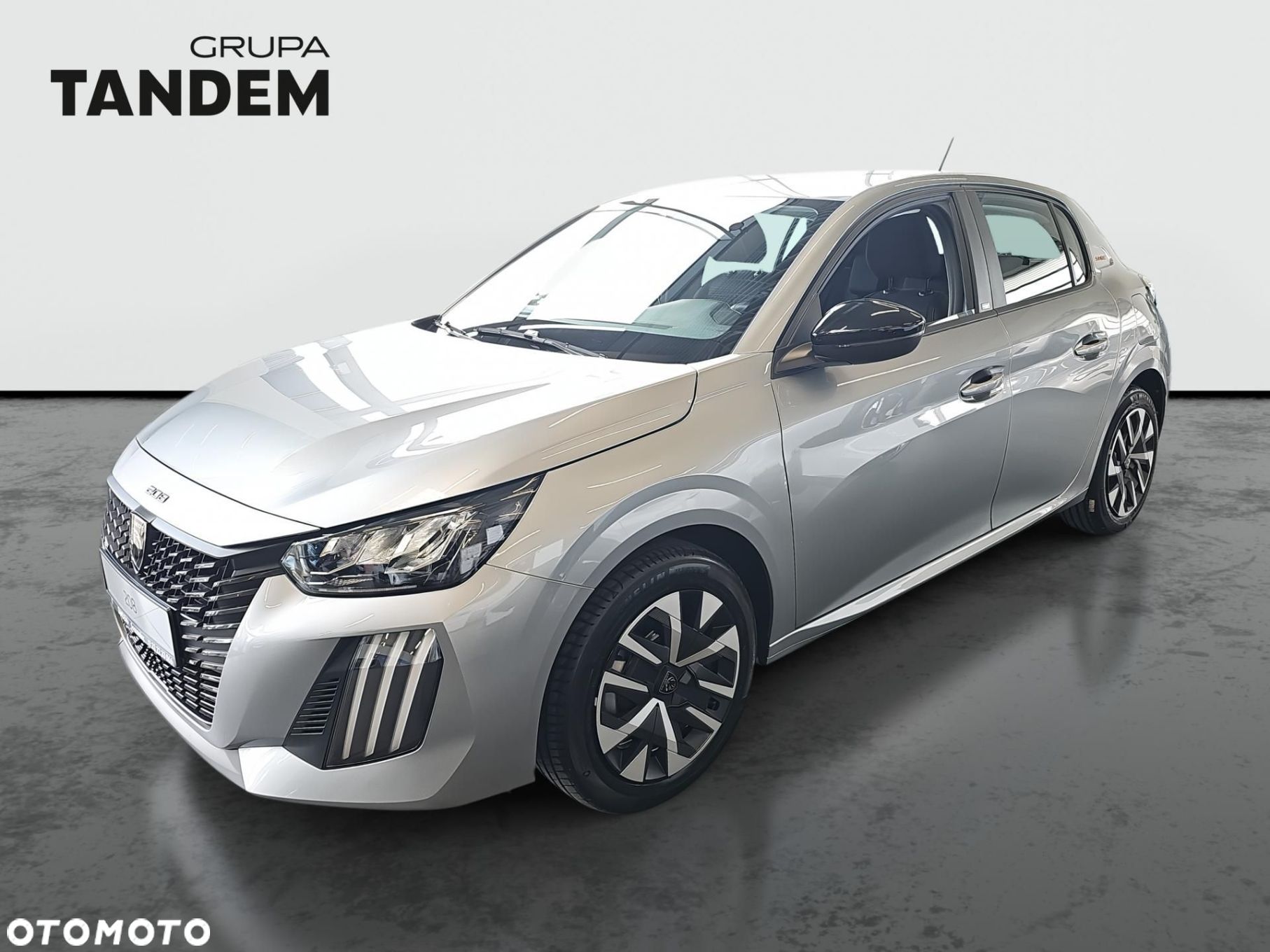 Peugeot 208 - 1