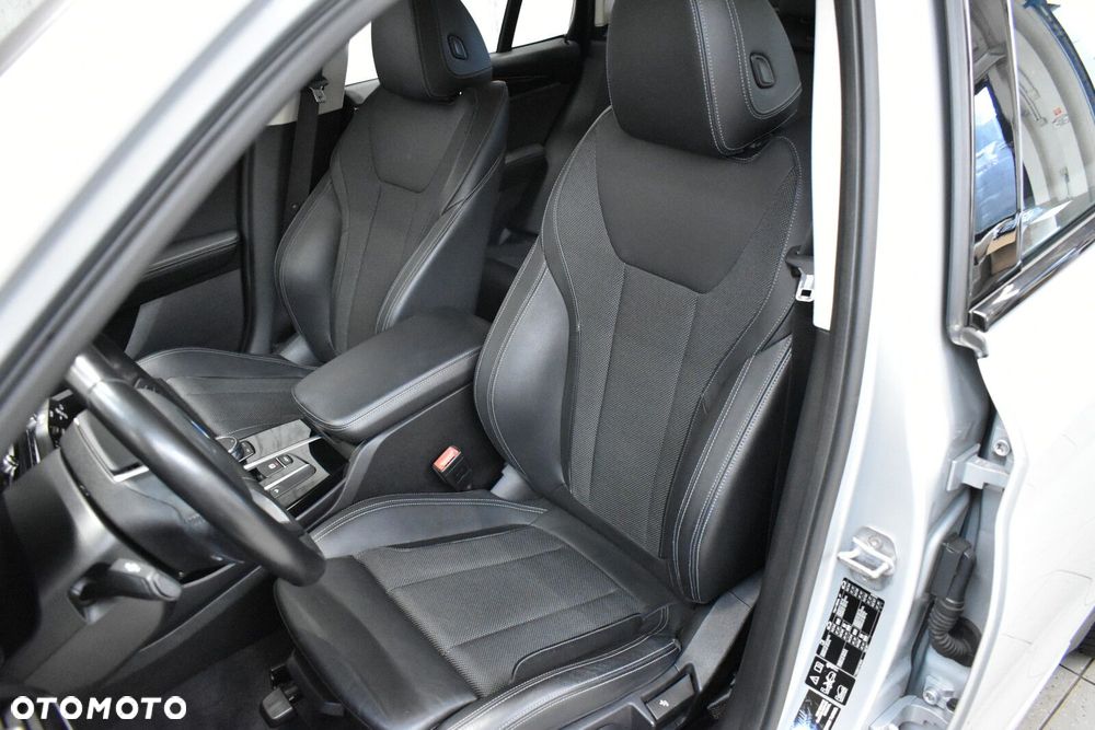 BMW X3 xDrive20d MHEV xLine sport - 9