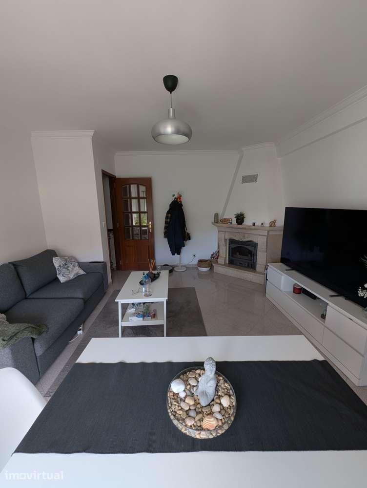 Apartamento T2 com Garagem e Arrecadação em Odivelas - Quinta Nova - Grande imagem: 3/17