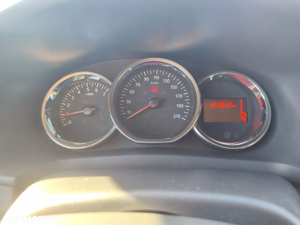 Dacia Sandero 0.9 TCe Laureate S&S EU6 - 8