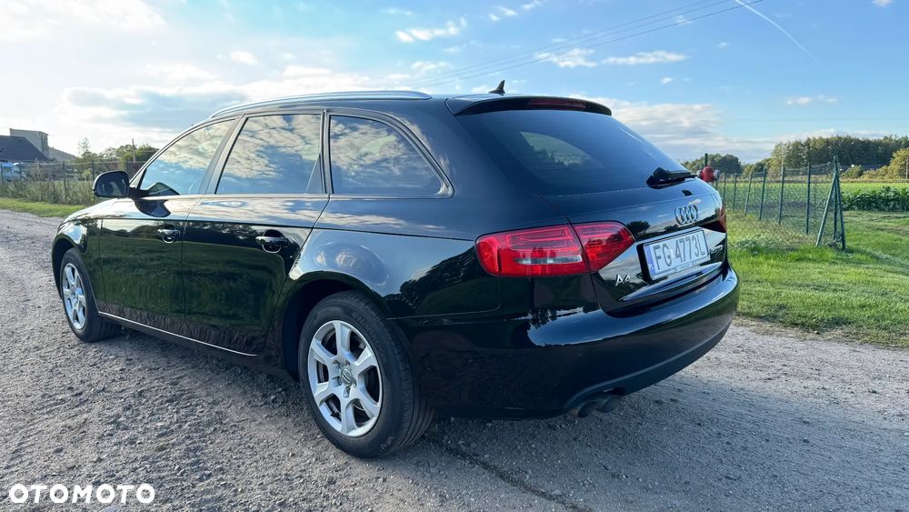 Audi A4 Avant 2.0 TDI DPF Attraction - 4