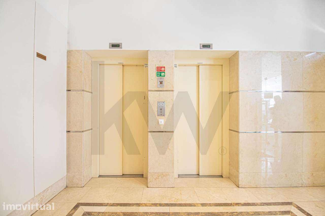 ARRENDAMENTO - T2 no Saldanha Residence com lugar de estacionamento - Grande imagem: 4/26