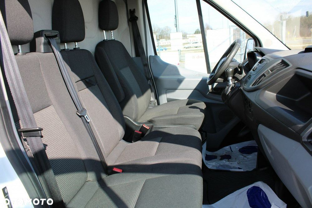 Ford Transit - 13