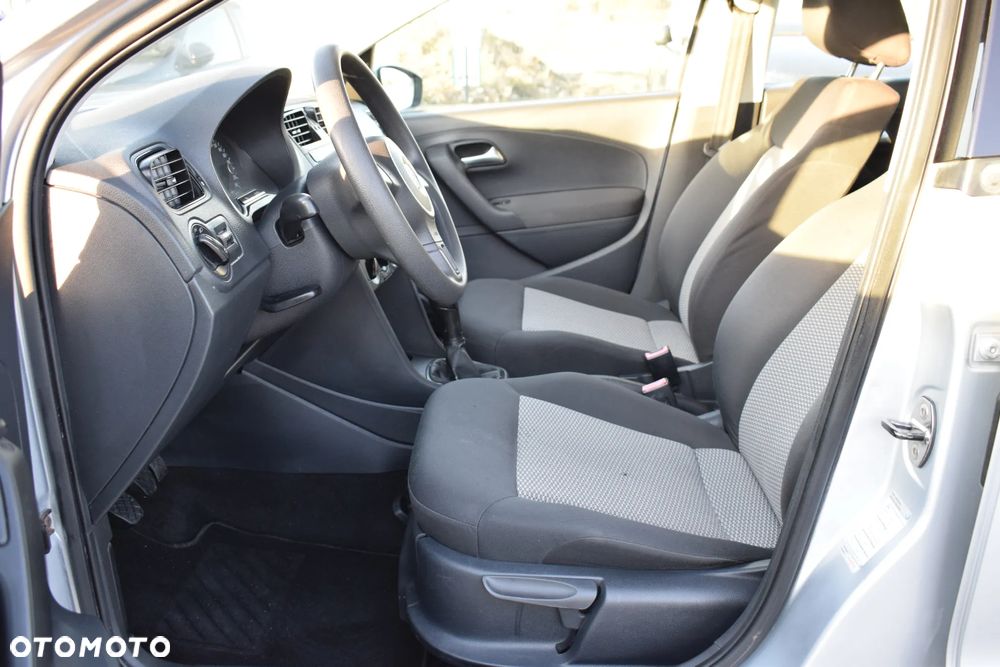 Volkswagen Polo - 25