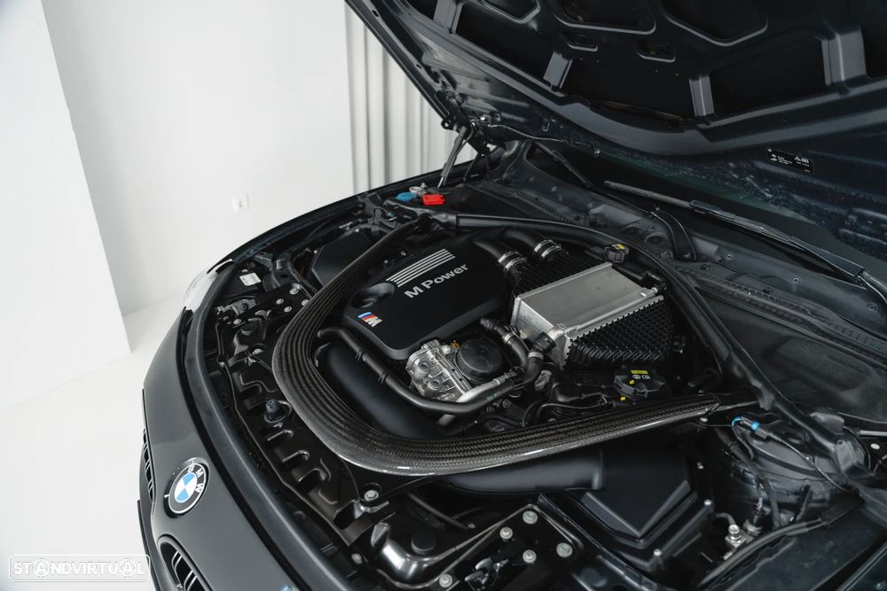 BMW M4 DKG Competition - 14