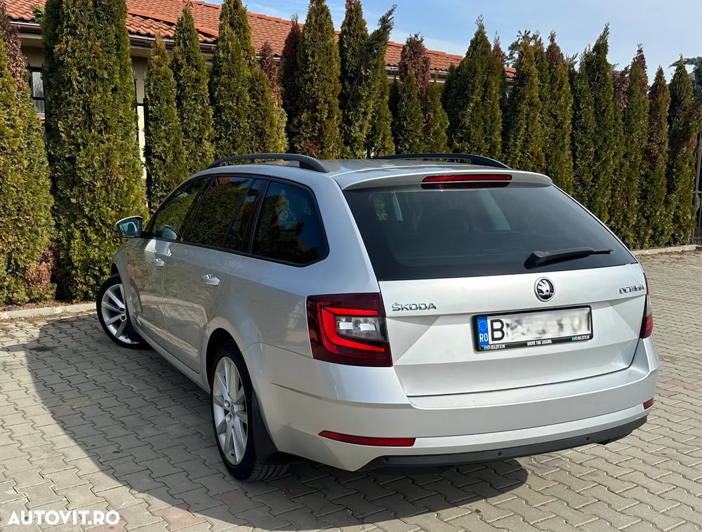 Skoda Octavia 2.0 TDI DSG Ambition - 4