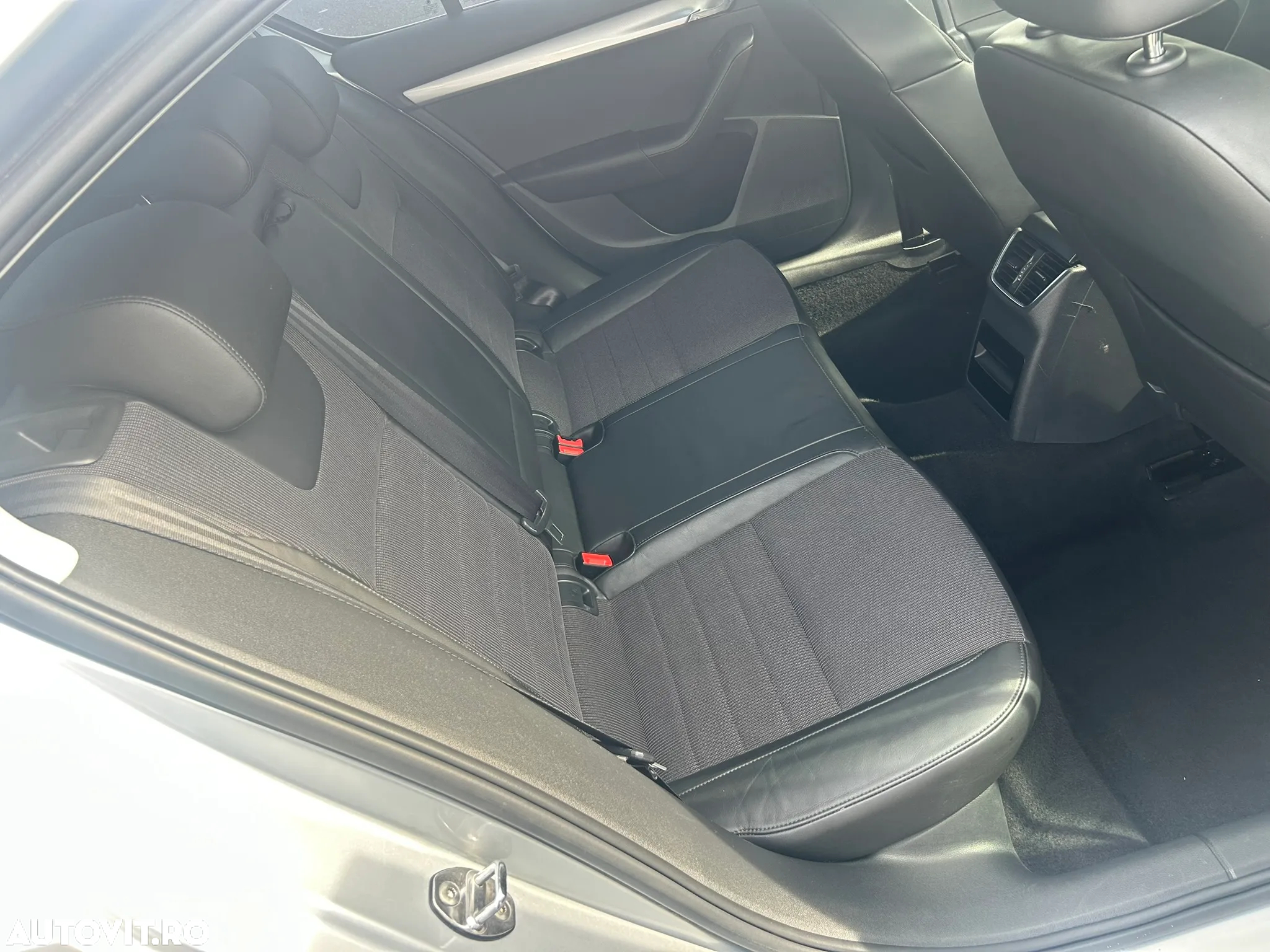 Skoda Octavia 2.0 TDI Green tec Elegance - 19