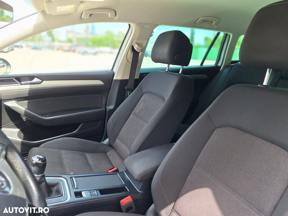 Volkswagen Passat 2.0 TDI (BlueMotion Technology) Highline - 19