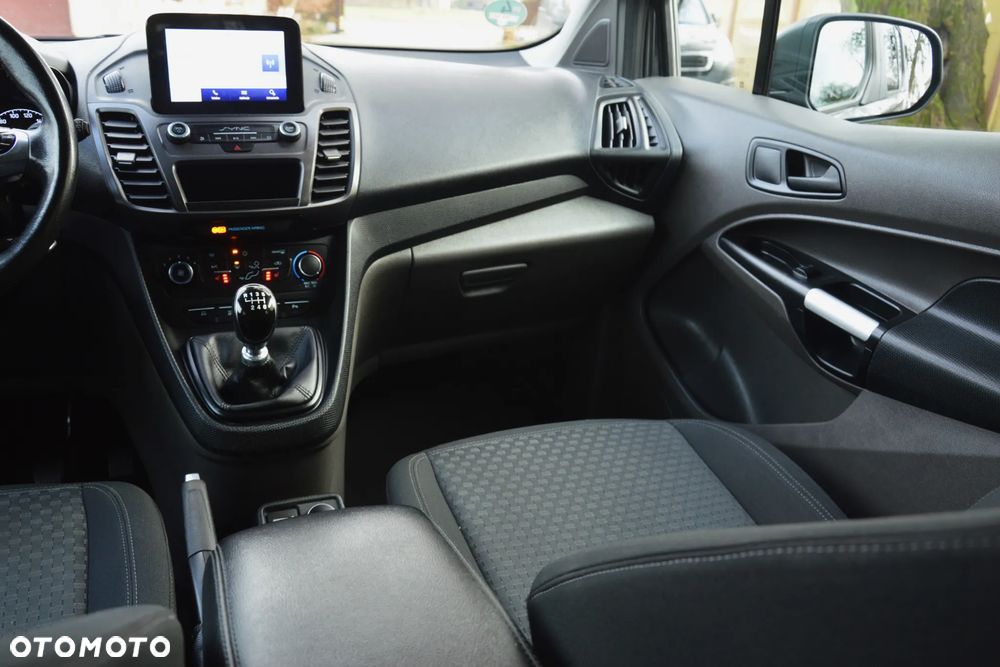 Ford Tourneo Connect - 28