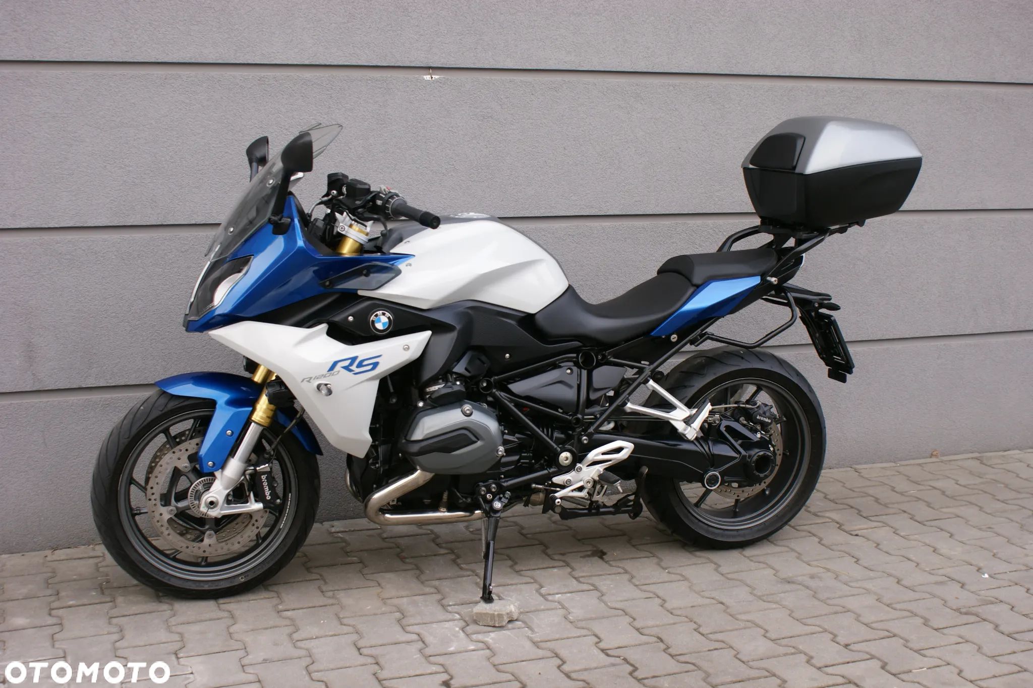 BMW R - 1