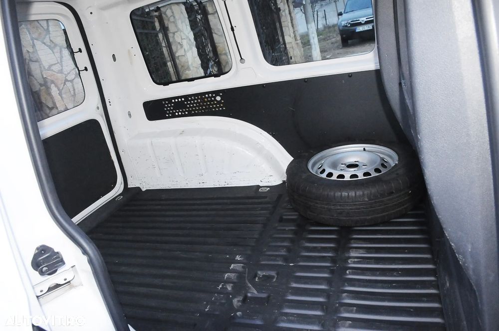 Volkswagen Caddy - 7