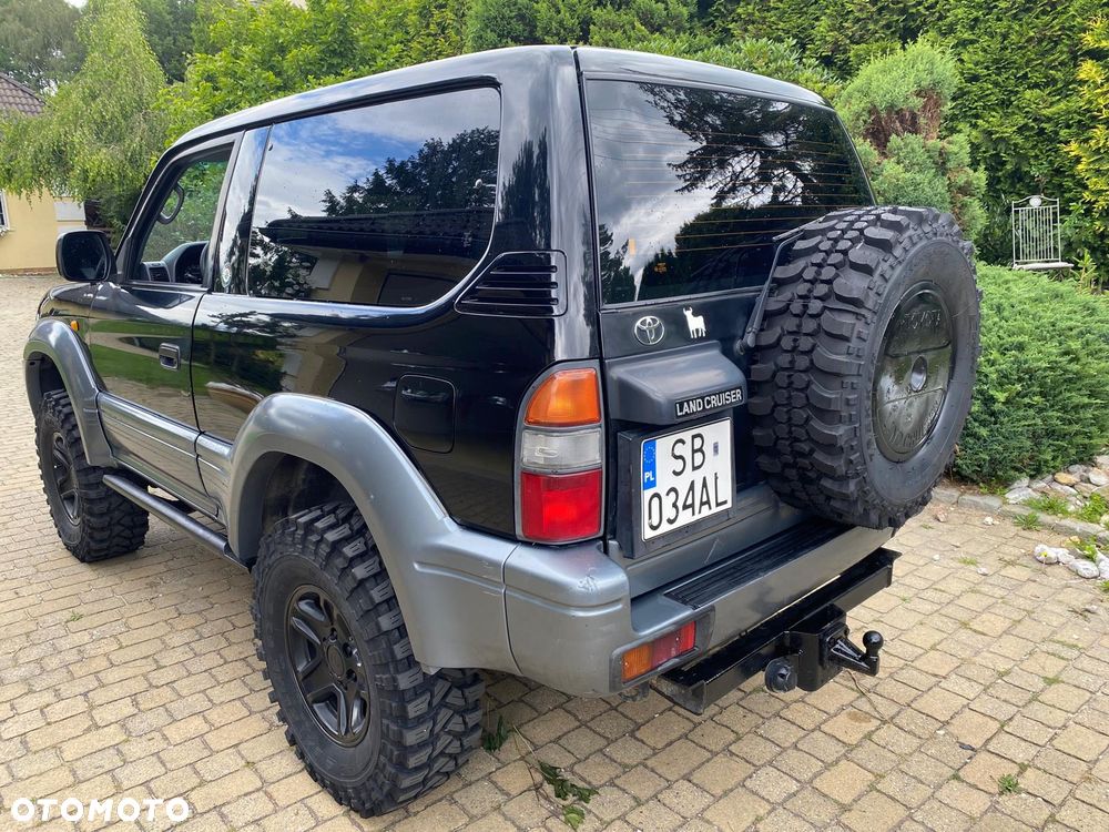 Toyota Land Cruiser - 26