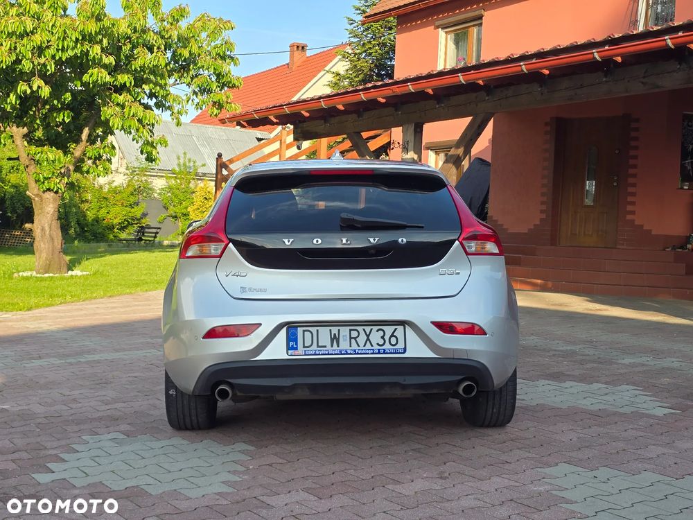 Volvo V40 D3 Geartronic Inscription - 4