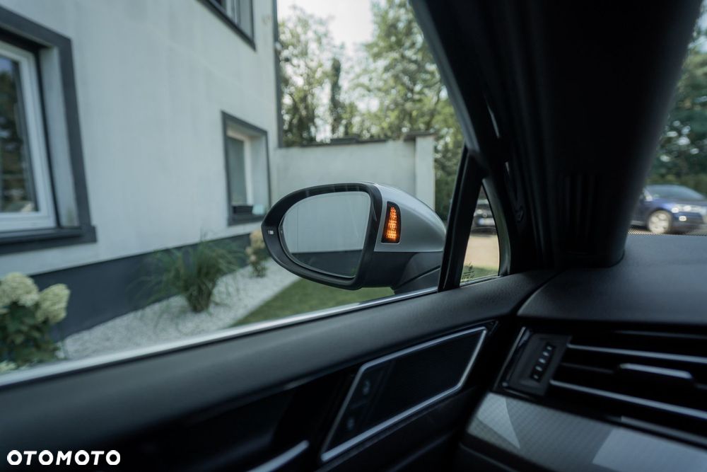 Volkswagen Passat - 16