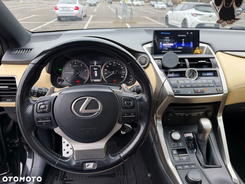 Lexus NX 200t AWD F Sport - 11