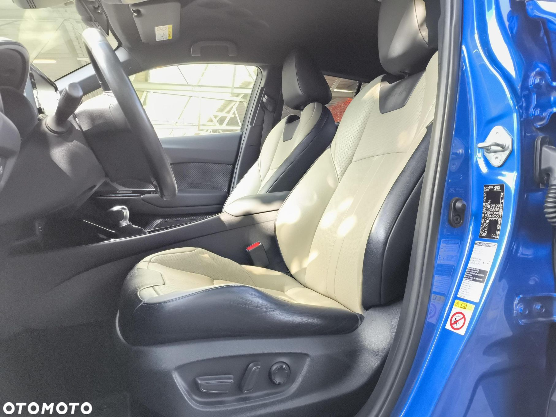 Toyota C-HR 2.0 Hybrid Selection - 28