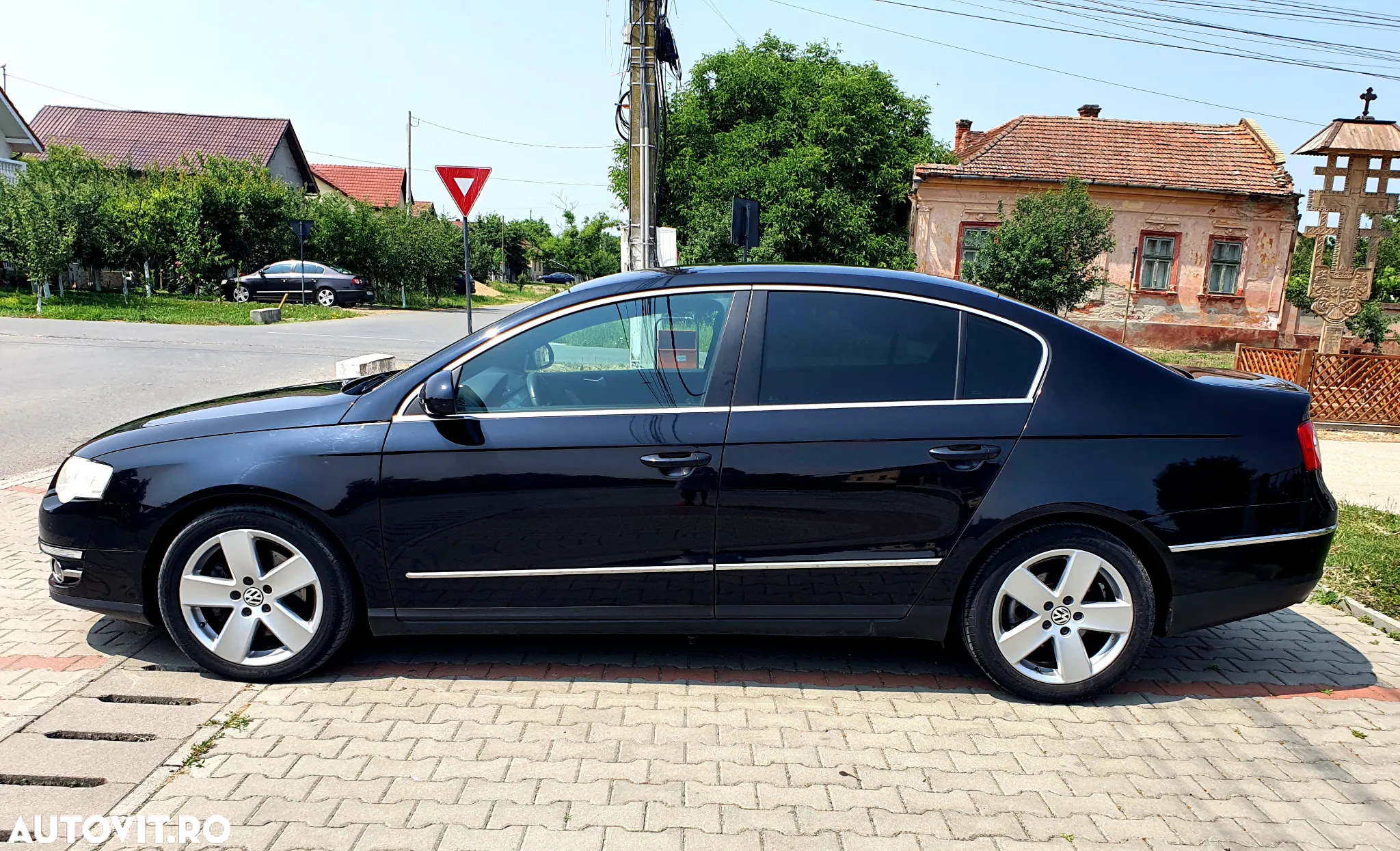 Volkswagen Passat 2.0 TDI BlueMotion Tehnology DSG Highline - 2