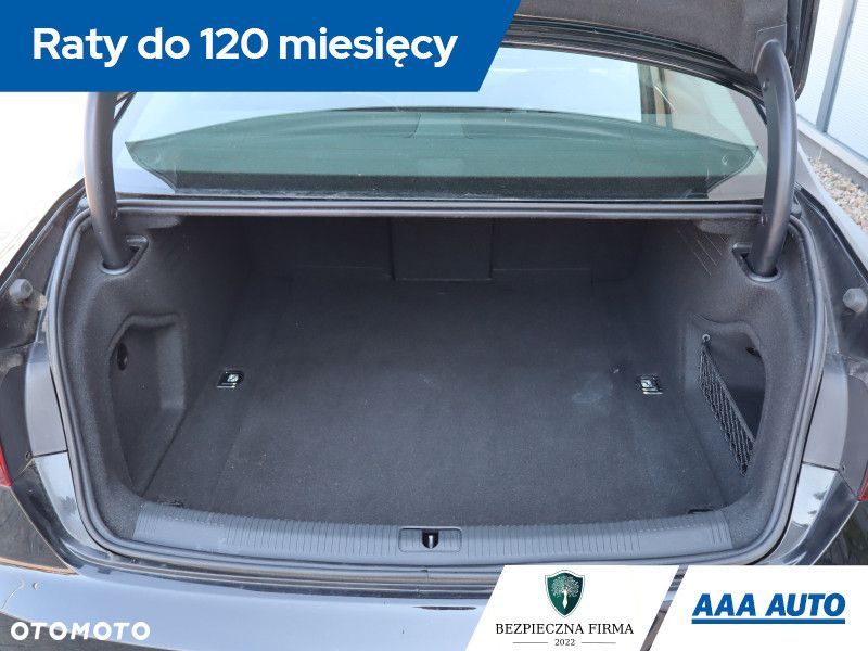Audi A4 Limousine - 16