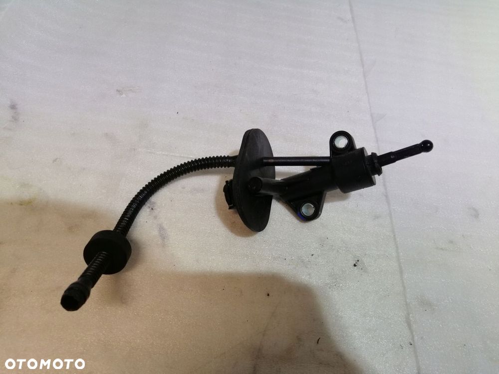 OPEL ADAM WYSPRZĘGLIK POMPKA SPRZĘGŁA 55594516 - 1