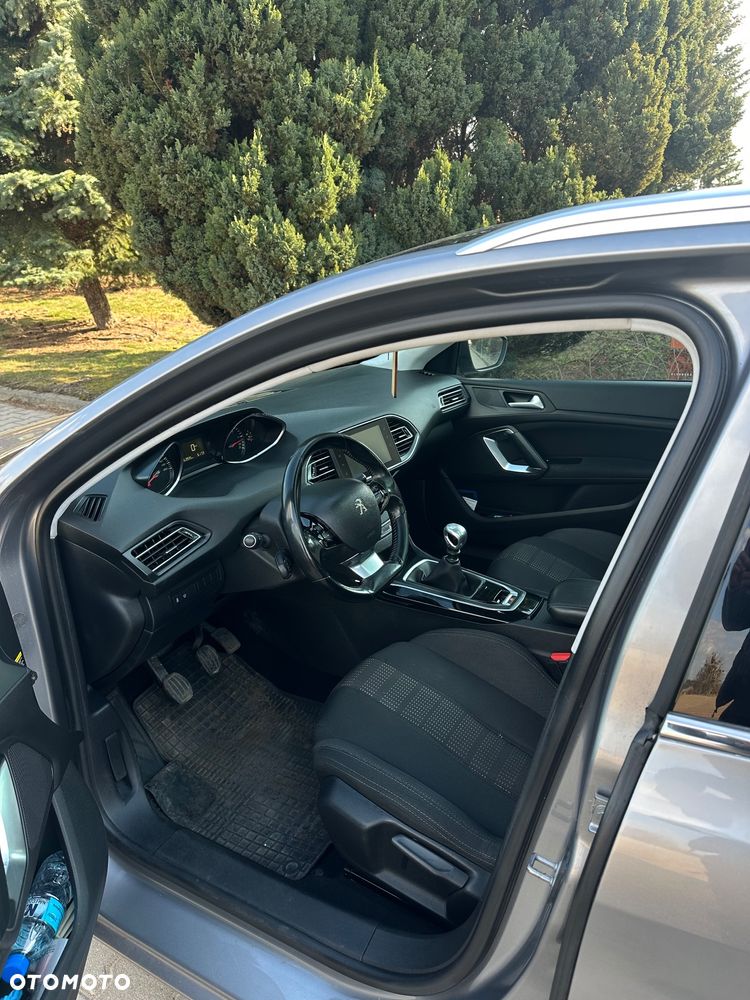 Peugeot 308 1.6 BlueHDi Allure S&S - 14