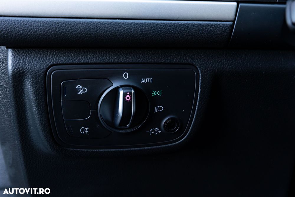 Audi A6 2.0 TDI Ultra S tronic - 34