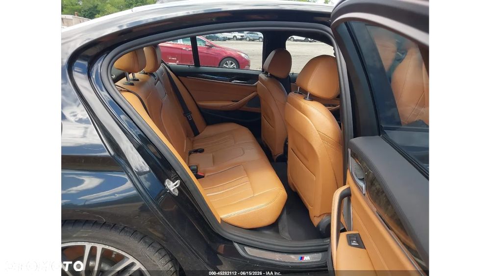 BMW Seria 5 530i xDrive M Sport Edition - 10