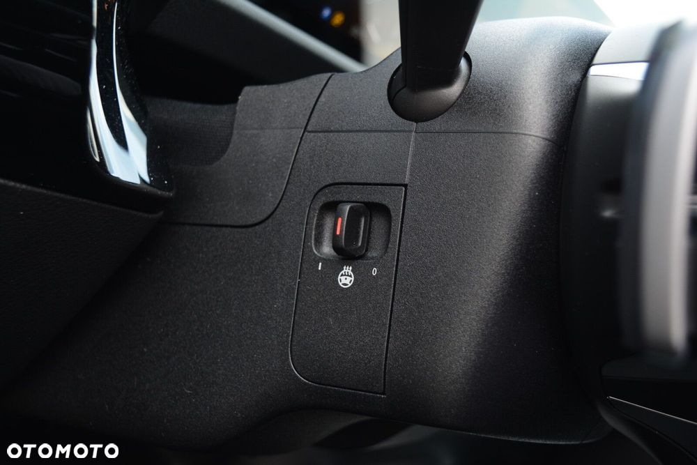 Mercedes-Benz GLA 200 d AMG Line 8G-DCT - 15