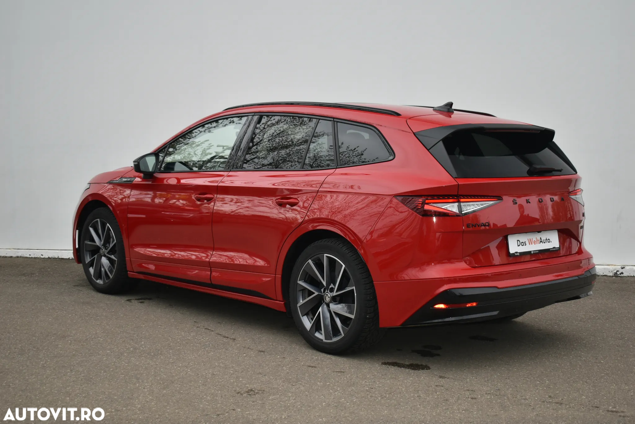 Skoda Enyaq iV Electric 80 - 10