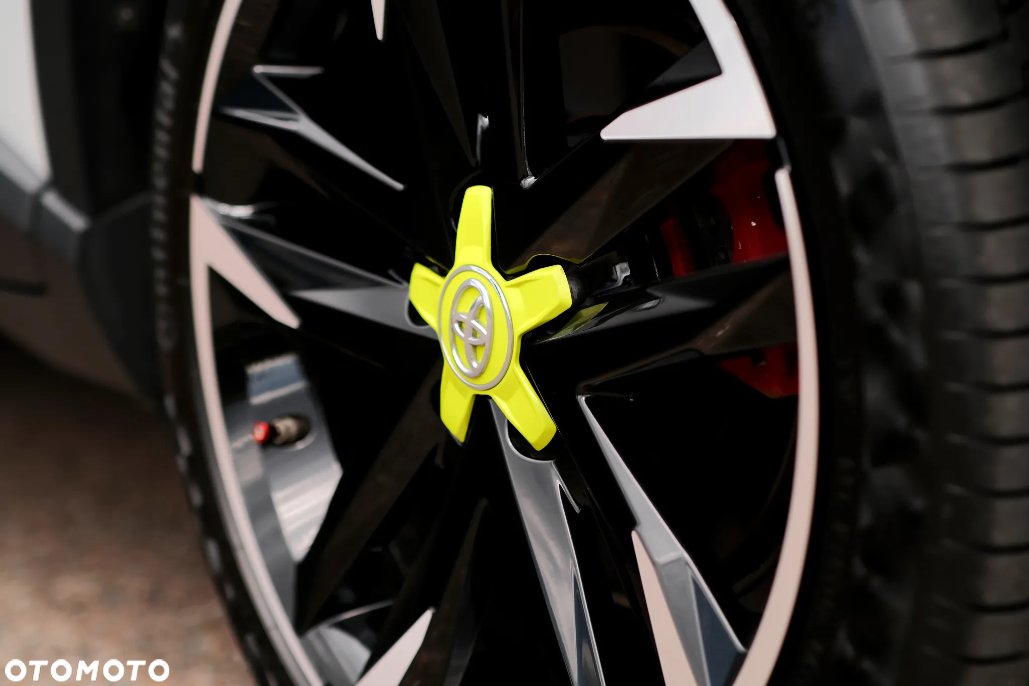 Toyota C-HR 2.0 Hybrid GR Sport - 18
