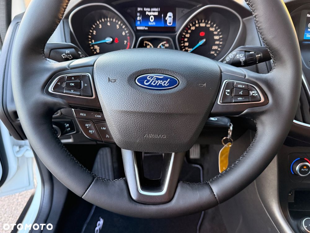 Ford Focus 1.6 Titanium - 31