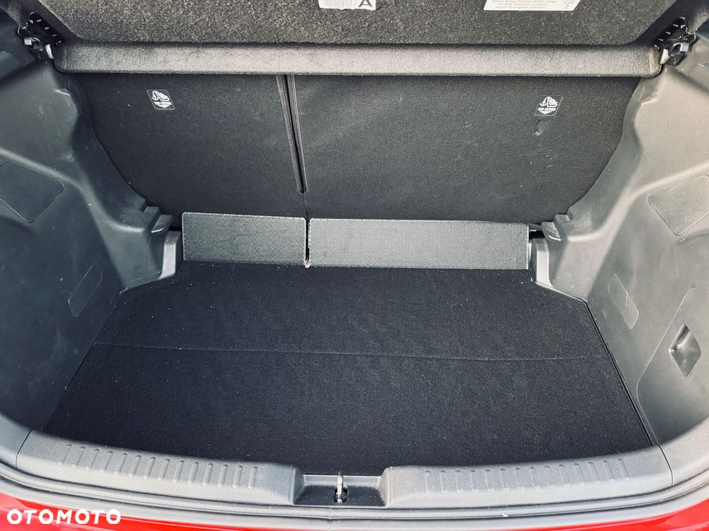 Toyota Yaris Hybrid 1.5 Executive - 19