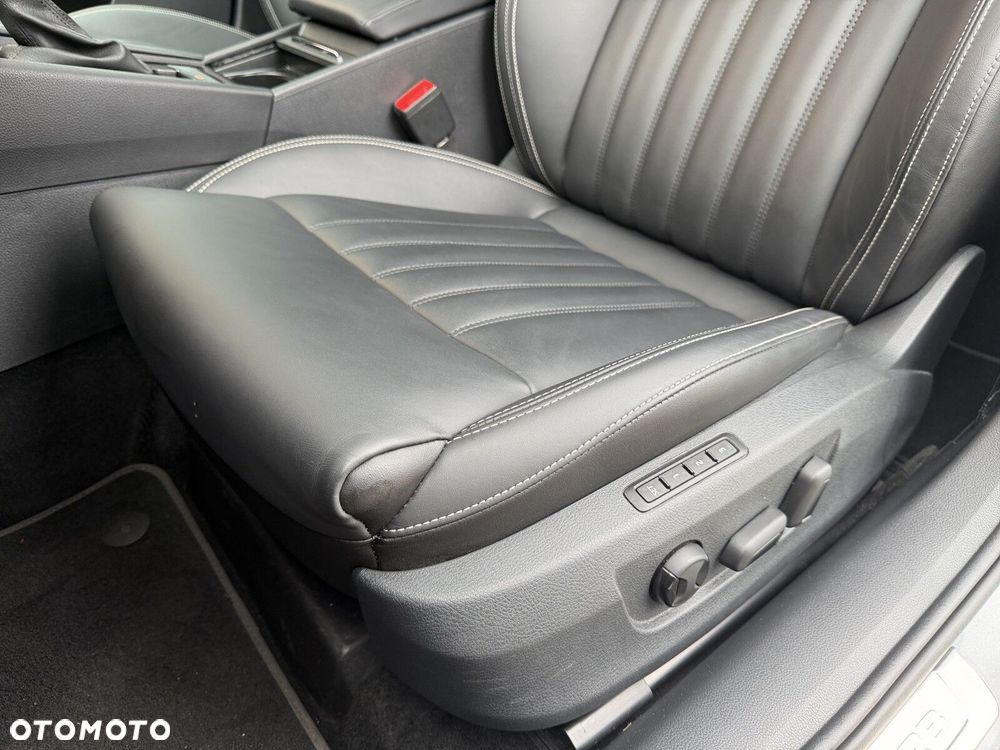 Skoda Superb 2.0 TDI SCR L&K DSG - 14