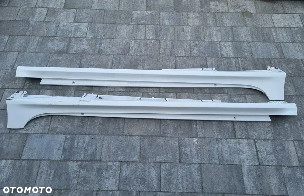 TOYOTA YARIS IV LISTWA PROGOWA LEWA PRAWA 75850-K0080 75860-K0080 - 2