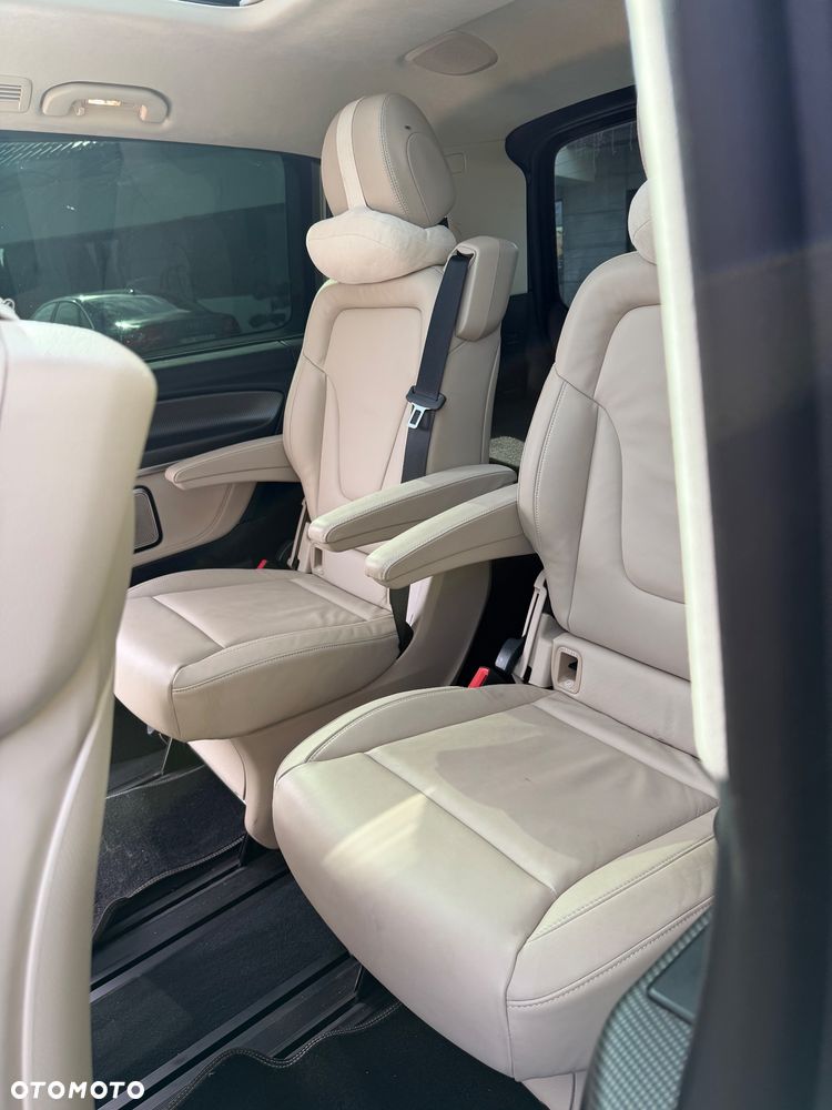 Mercedes-Benz Klasa V 300 d 4-Matic 9G-Tronic Exclusive (długi) - 17