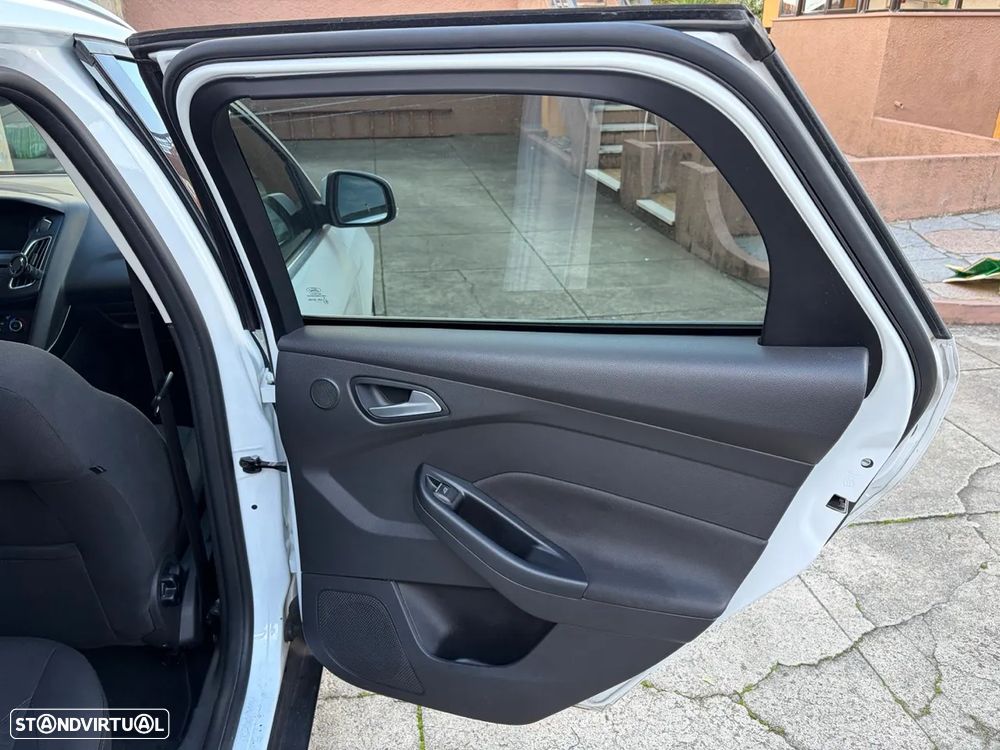 Ford Focus SW 1.5 TDCi Titanium - 53