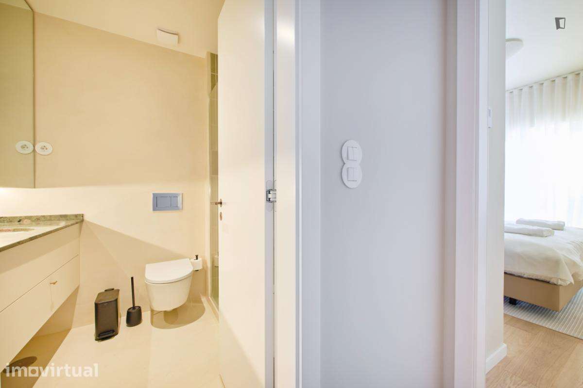Apartamento com 1 quartos - localizado em São Sebastião Lisbon - Grande imagem: 2/47