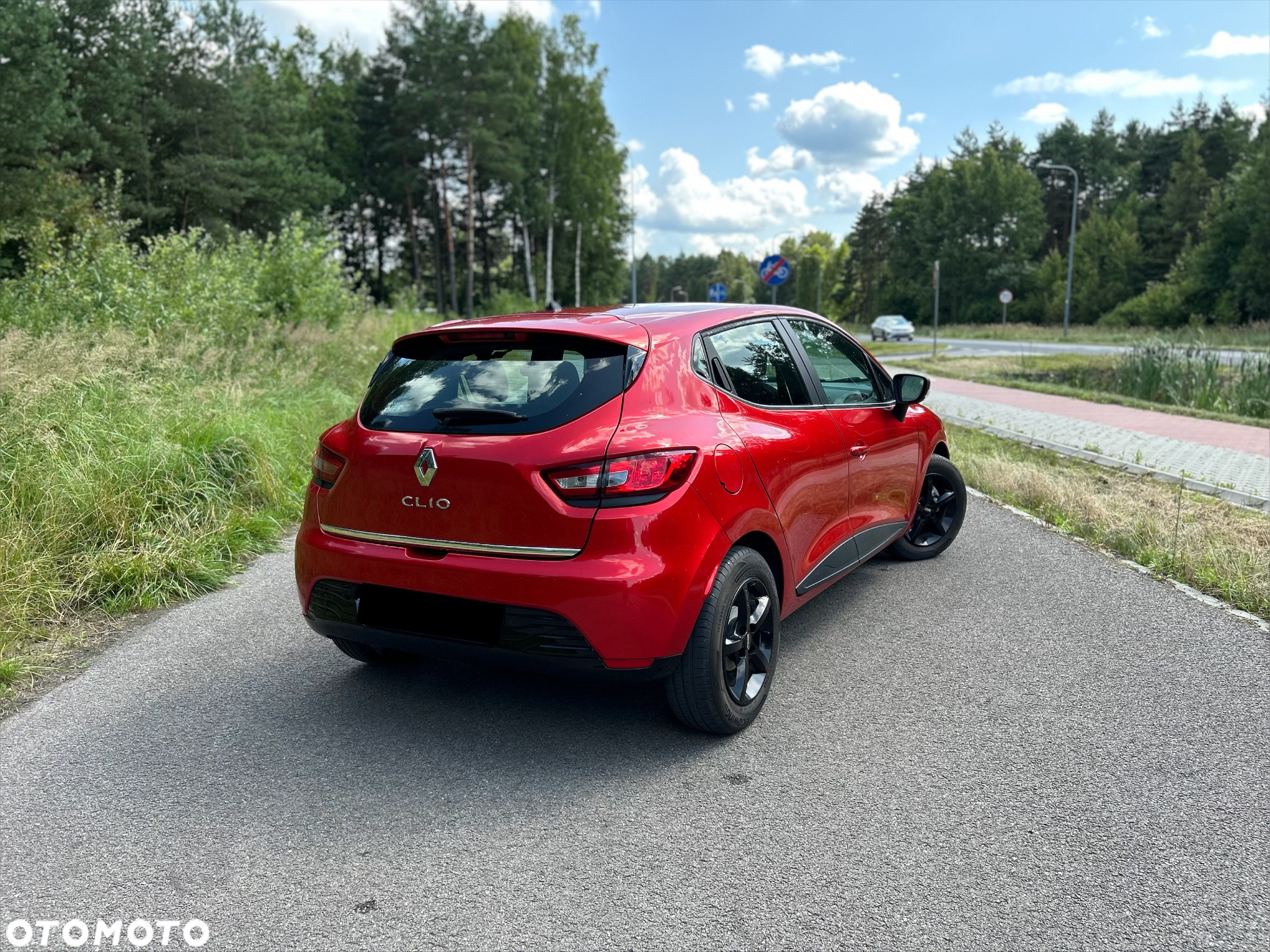 Renault Clio 1.2 16V 75 LIMITED - 16