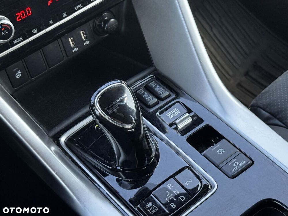 Mitsubishi Eclipse Cross - 21