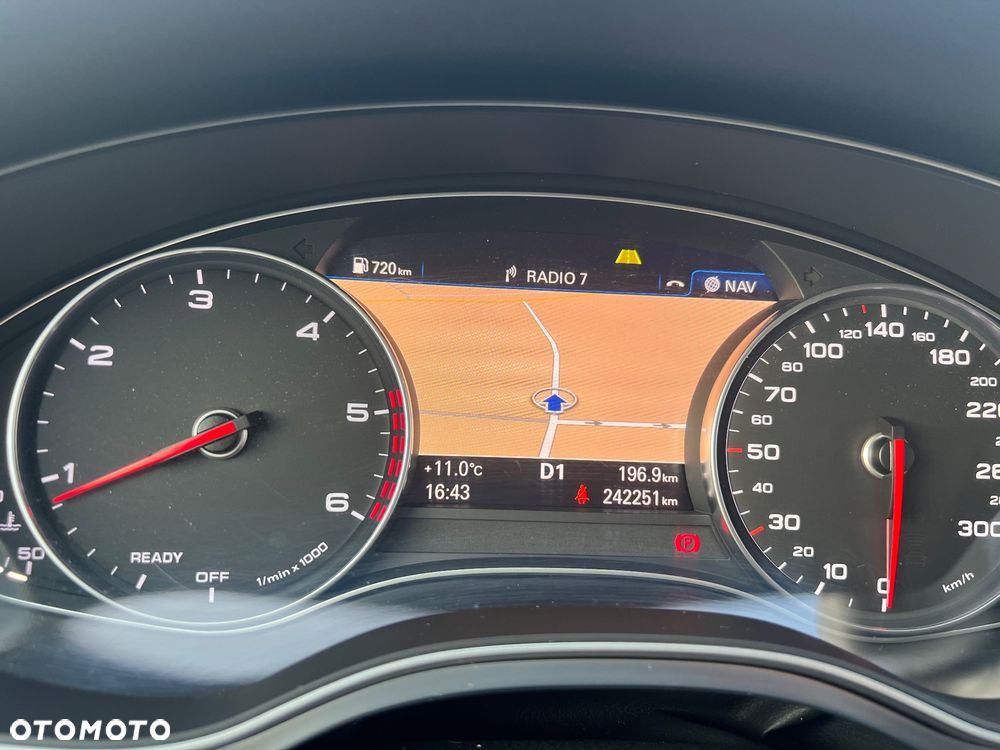 Audi A6 Avant 2.0 TDI Ultra DPF S tronic - 17