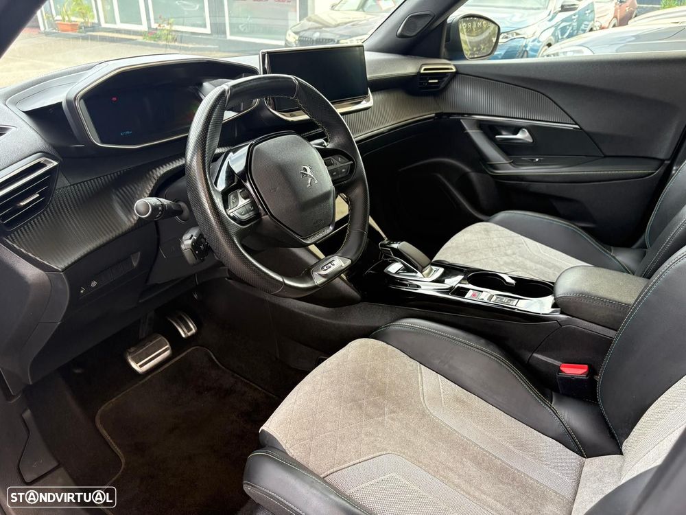 Peugeot e-2008 50 kWh GT Line - 23