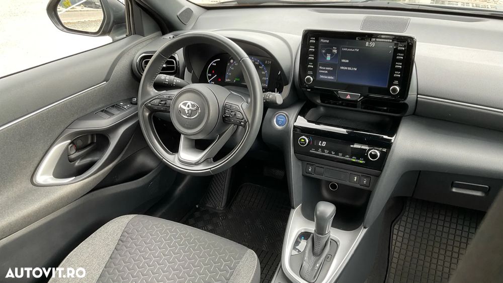 Toyota Yaris Cross 1.5 VVT-i HSD 4x2 Dynamic - 35