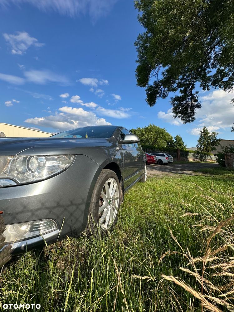 Skoda Superb 2.0 TDI DSG Ambition - 7