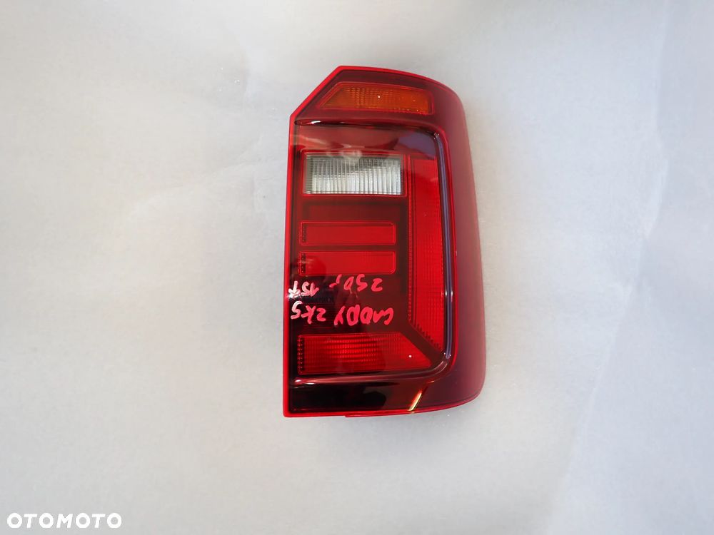 VW CADDY 2K5 LAMPA TYLNA PRAWA 2K1945096AA - 1