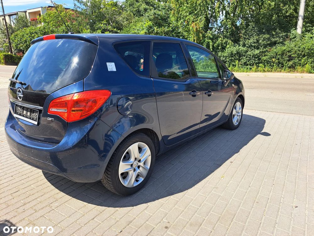 Opel Meriva - 8