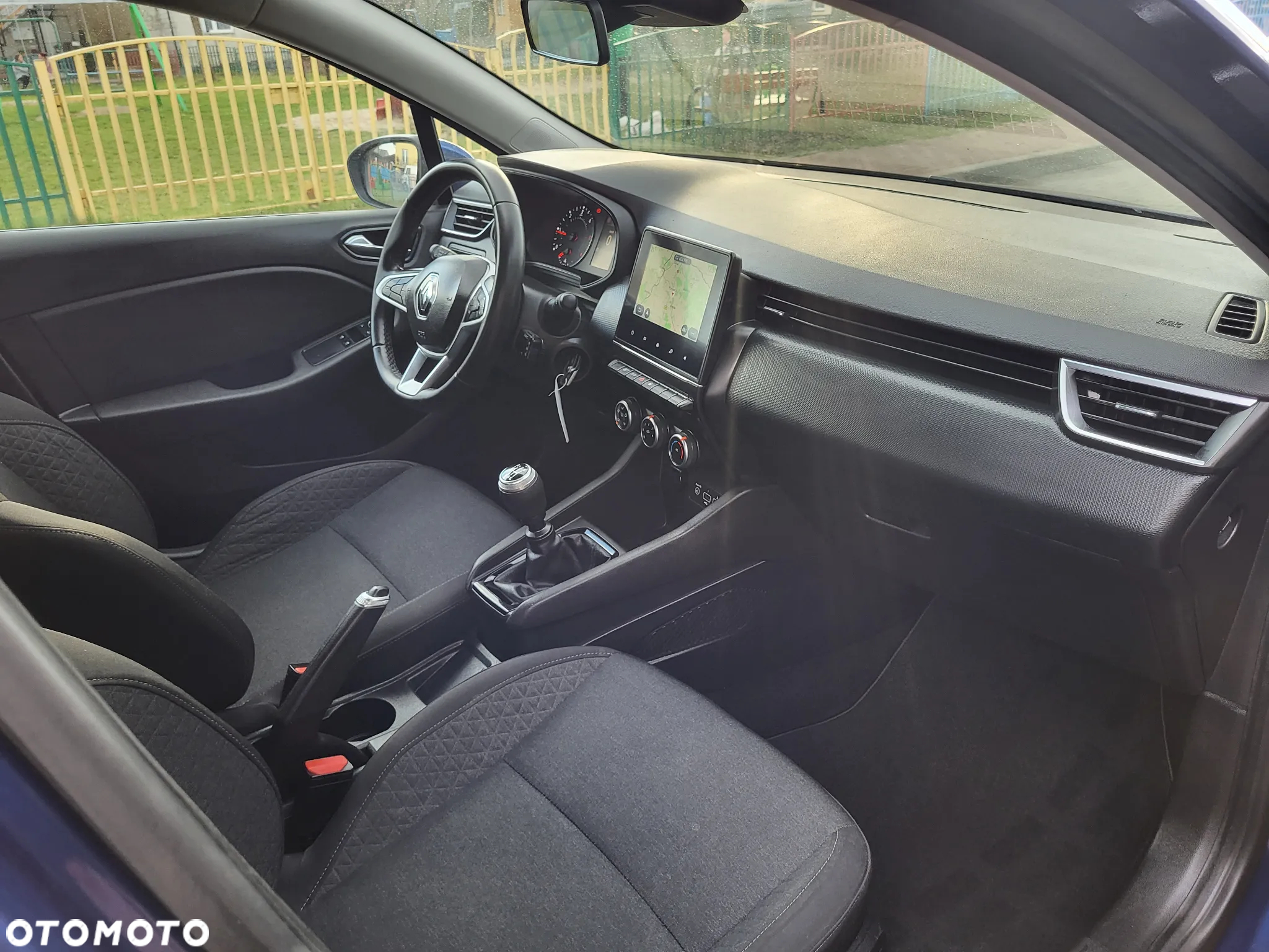 Renault Clio BLUE dCi 100 INTENS - 21